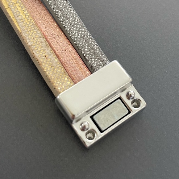 Bohemian Heart Bracelet - Picture 11 of 16